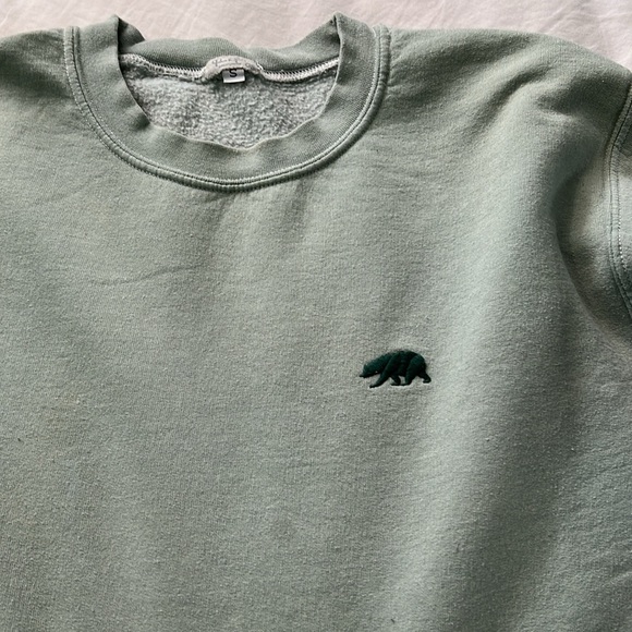 Brandy melville erica bear green crewneck sweater - Picture 11 of 11